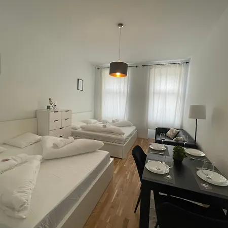 New Apartment With Balcony 11 Vienna Exterior photo